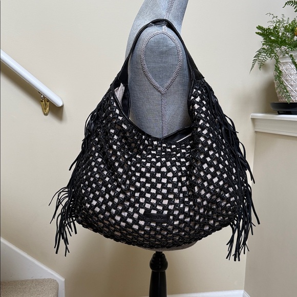 New without tag. Stylish Marta Ponti Black and Cream Women's fringed leather Bag - Picture 7 of 16